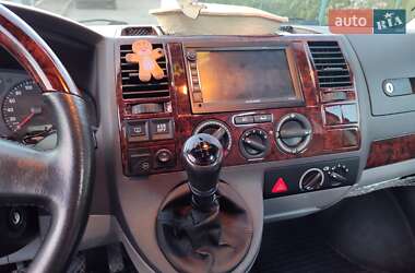Минивэн Volkswagen Transporter 2009 в 