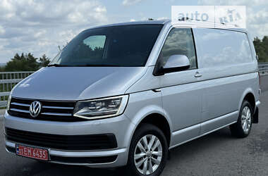 Минивэн Volkswagen Transporter 2016 в Ровно