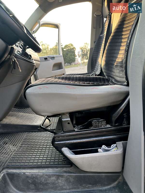 Минивэн Volkswagen Transporter 2004 в Харькове