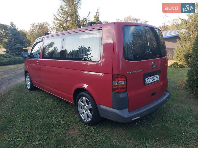 Минивэн Volkswagen Transporter 2005 в Долине