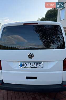 Минивэн Volkswagen Transporter 2016 в 