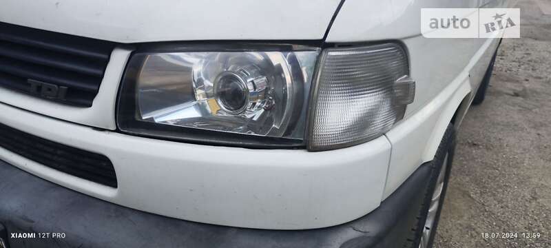 Минивэн Volkswagen Transporter 2001 в Киеве