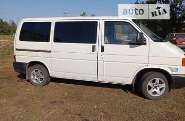 Мінівен Volkswagen Transporter 2000 в Рівному