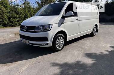 Грузовой фургон Volkswagen Transporter 2017 в 