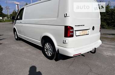 Грузовой фургон Volkswagen Transporter 2017 в 