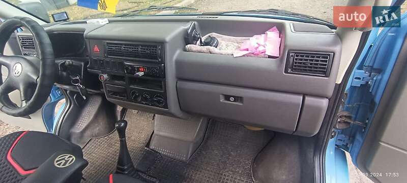 Мінівен Volkswagen Transporter 2000 в Первомайську