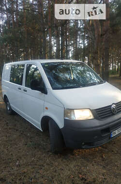 Грузовой фургон Volkswagen Transporter 2003 в Заречном