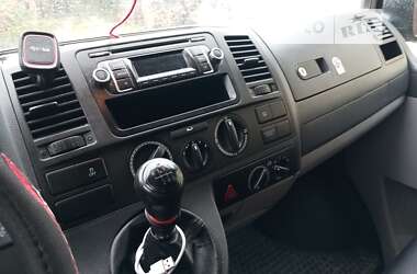 Минивэн Volkswagen Transporter 2012 в 