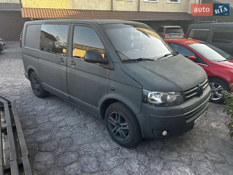 Мінівен Volkswagen Transporter 2010 в Києві