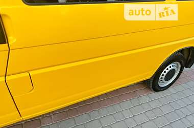 Минивэн Volkswagen Transporter 2000 в 