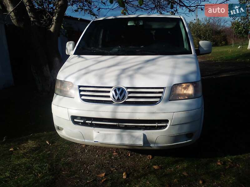 Мінівен Volkswagen Transporter 2007 в Заваллі