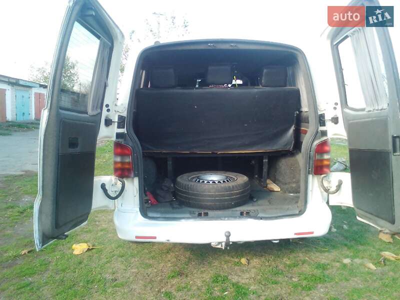 Мінівен Volkswagen Transporter 2007 в Заваллі