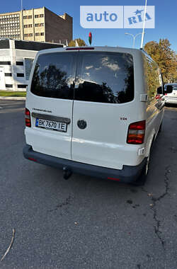 Минивэн Volkswagen Transporter 2006 в Червонограде