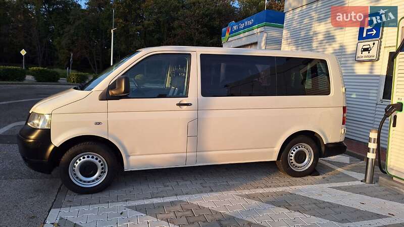 Минивэн Volkswagen Transporter 2008 в Киеве