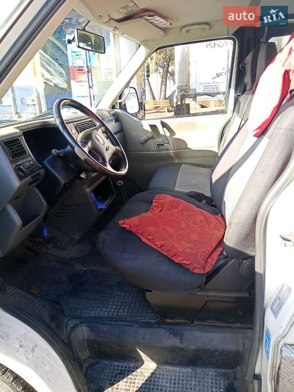 Минивэн Volkswagen Transporter 2001 в Чернигове