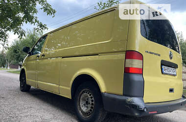 Вантажний фургон Volkswagen Transporter 2010 в Києві