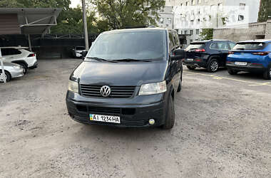 Вантажний фургон Volkswagen Transporter 2004 в Харкові