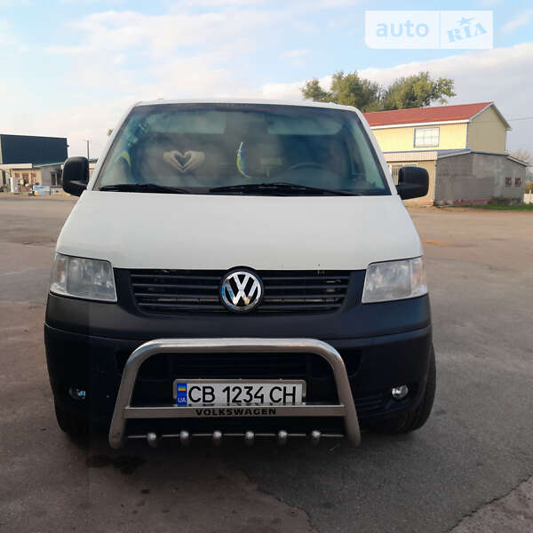 Грузовой фургон Volkswagen Transporter 2006 в Козельце