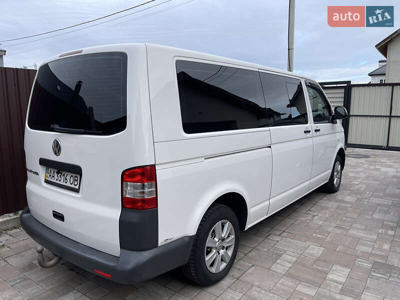 Минивэн Volkswagen Transporter 2011 в Киеве