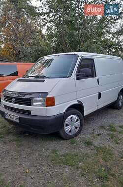 Грузовой фургон Volkswagen Transporter 2001 в Черкассах