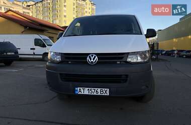 Вантажний фургон Volkswagen Transporter 2012 в Івано-Франківську