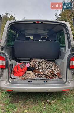 Минивэн Volkswagen Transporter 2010 в 