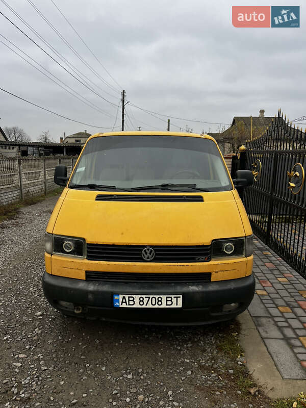 Вантажний фургон Volkswagen Transporter 2000 в Тульчині