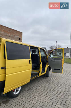 Мінівен Volkswagen Transporter 2001 в Любомлі