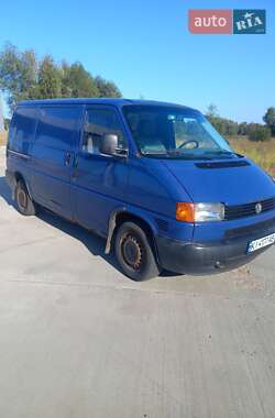 Грузовой фургон Volkswagen Transporter 2001 в Буче