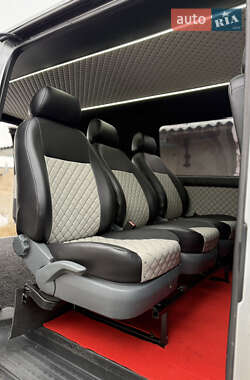 Грузопассажирский фургон Volkswagen Transporter 2011 в Шостке