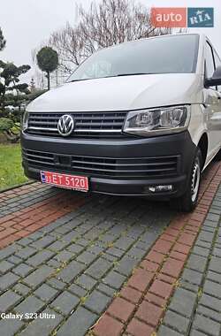 Вантажний фургон Volkswagen Transporter 2018 в Луцьку