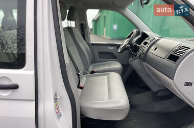 Минивэн Volkswagen Transporter 2011 в 