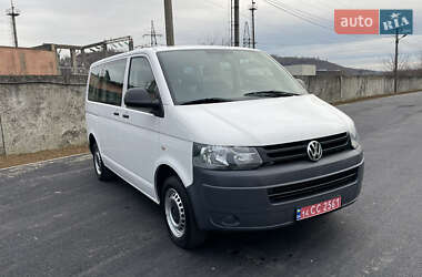 Минивэн Volkswagen Transporter 2011 в 