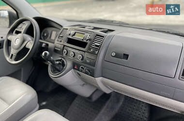 Минивэн Volkswagen Transporter 2011 в 