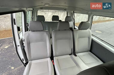 Минивэн Volkswagen Transporter 2011 в 