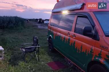 Минивэн Volkswagen Transporter 2006 в Львове