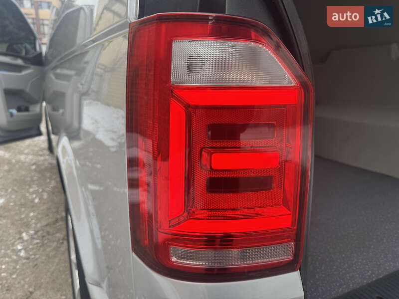 Вантажний фургон Volkswagen Transporter 2018 в Новій Водолагі