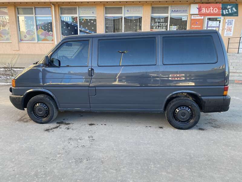 Мінівен Volkswagen Transporter 2003 в Кам'янець-Подільському