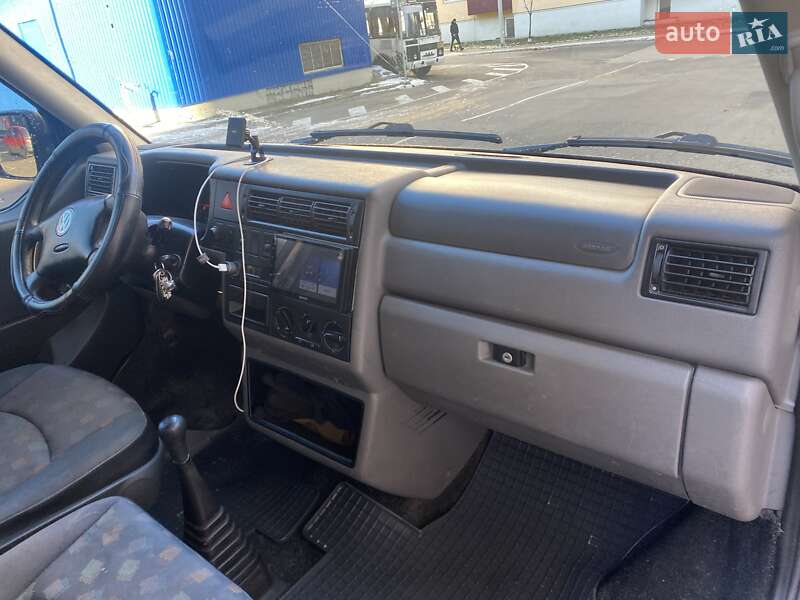 Мінівен Volkswagen Transporter 2003 в Кам'янець-Подільському