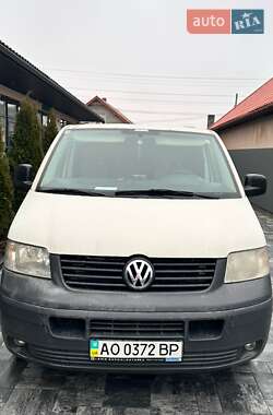 Вантажний фургон Volkswagen Transporter 2007 в Ужгороді