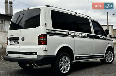 Мінівен Volkswagen Transporter 2006 в Києві