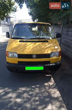 Вантажний фургон Volkswagen Transporter 2000 в Києві