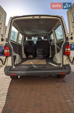 Минивэн Volkswagen Transporter 2008 в Жовкве