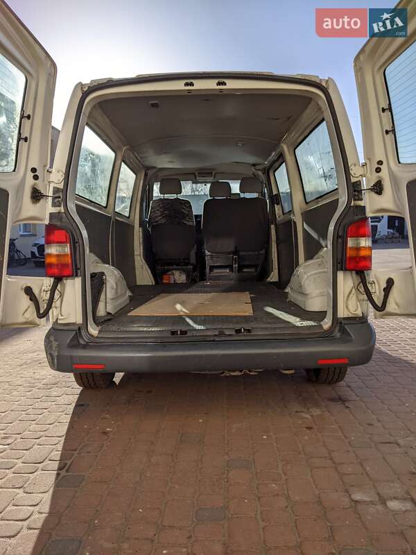 Минивэн Volkswagen Transporter 2008 в Жовкве