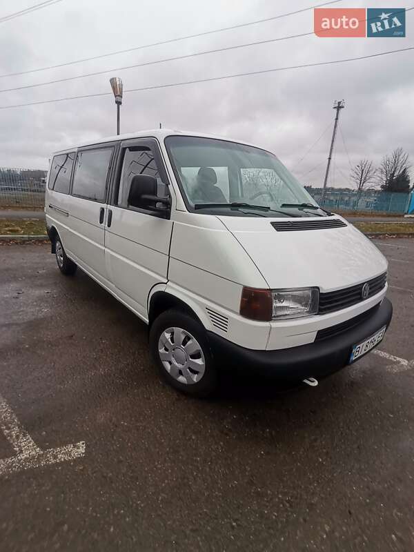 Минивэн Volkswagen Transporter 2000 в Полтаве