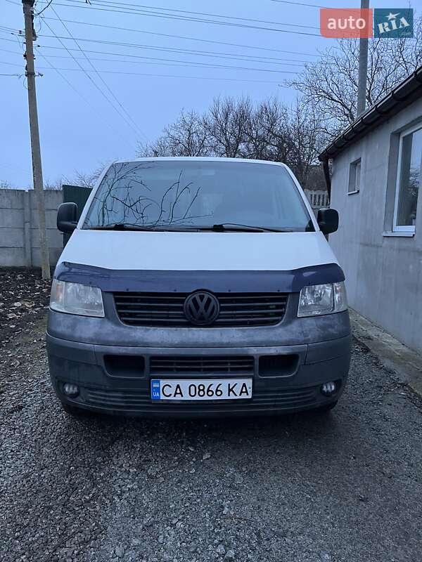 Мінівен Volkswagen Transporter 2004 в Звенигородці