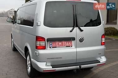 Мінівен Volkswagen Transporter 2013 в Стрию