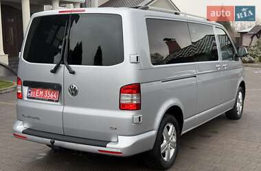 Мінівен Volkswagen Transporter 2013 в Стрию