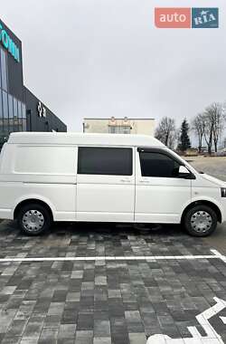 Вантажний фургон Volkswagen Transporter 2013 в Вінниці