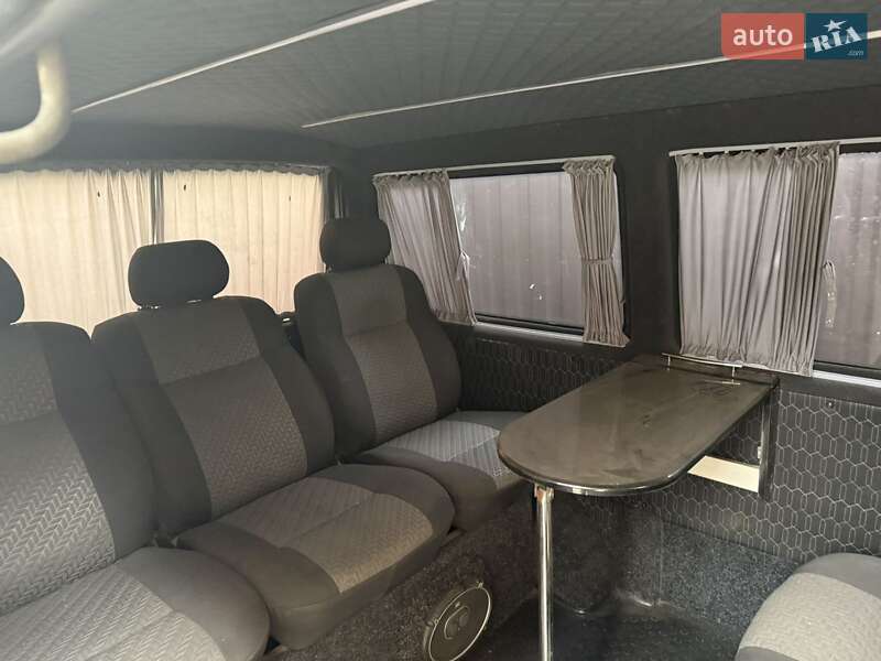 Минивэн Volkswagen Transporter 1999 в Ирпене